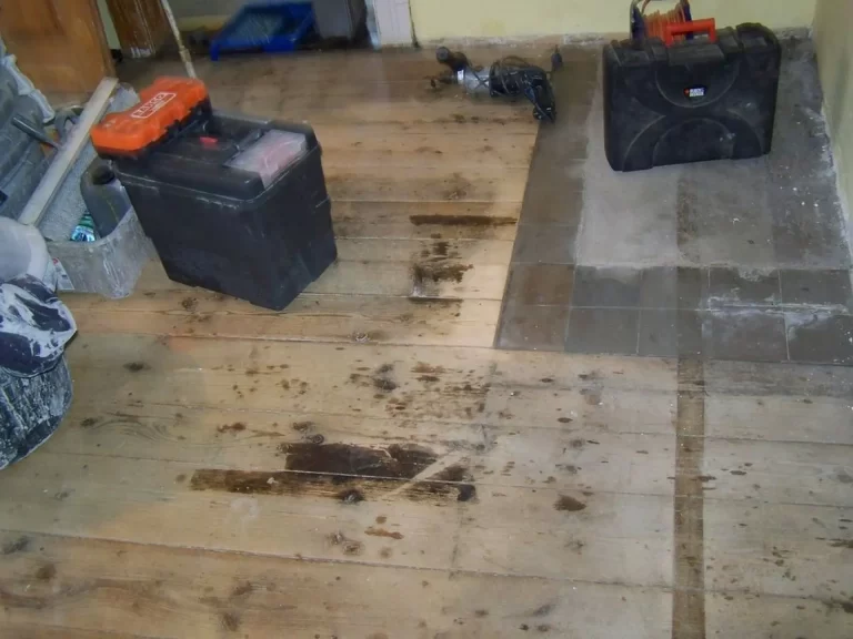 Stará dřevěná podlaha